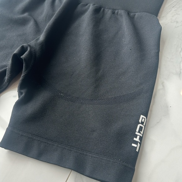 ECHT workout shorts - Picture 3 of 3